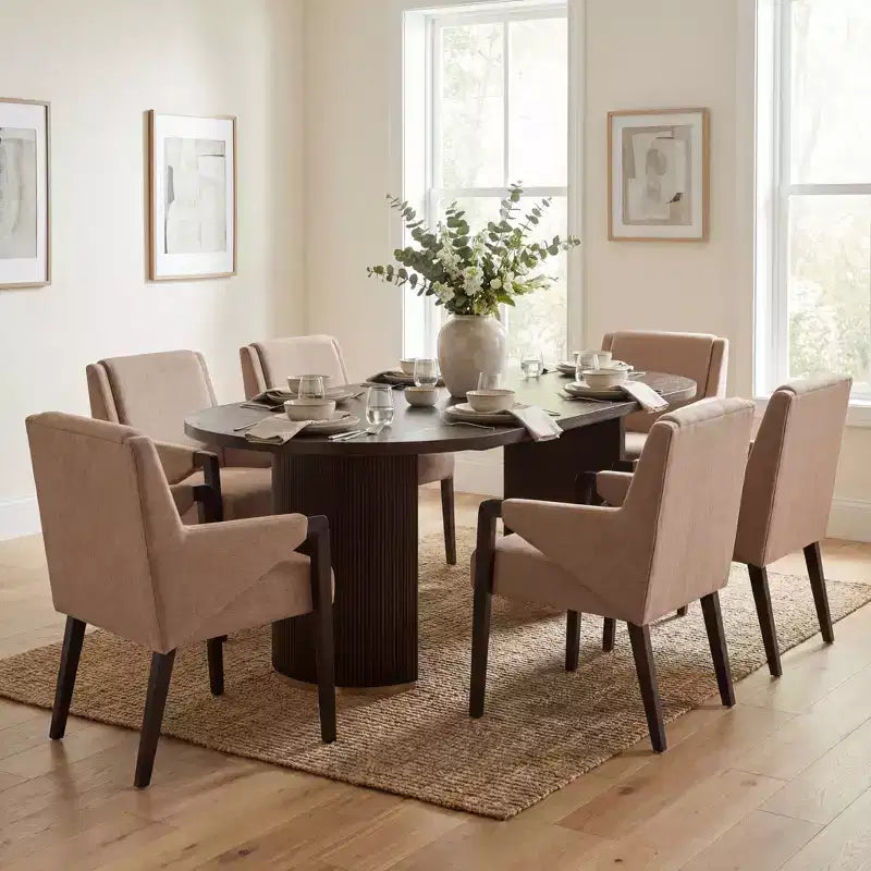 Ensemble de salle à manger moderne 7 pièces Christopher Knight Home Anand en bois d'hévéa avec revêtement en lin et table ovale à piédestal