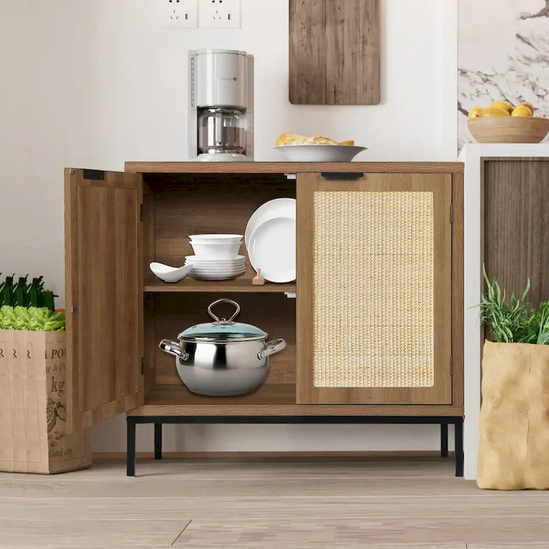 Buffet/Bahut d'appoint en rotin de style Mid-Century Modern avec 2 portes en bois